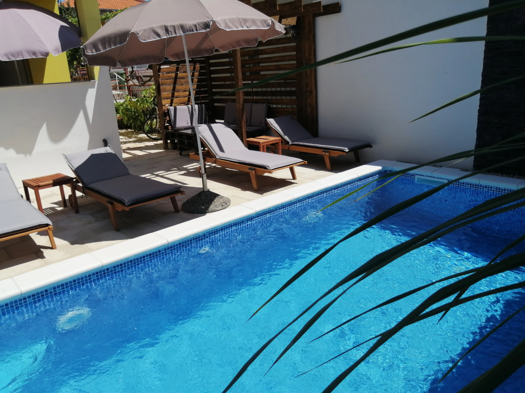 Апартаменты Rustica Zadar with private pool