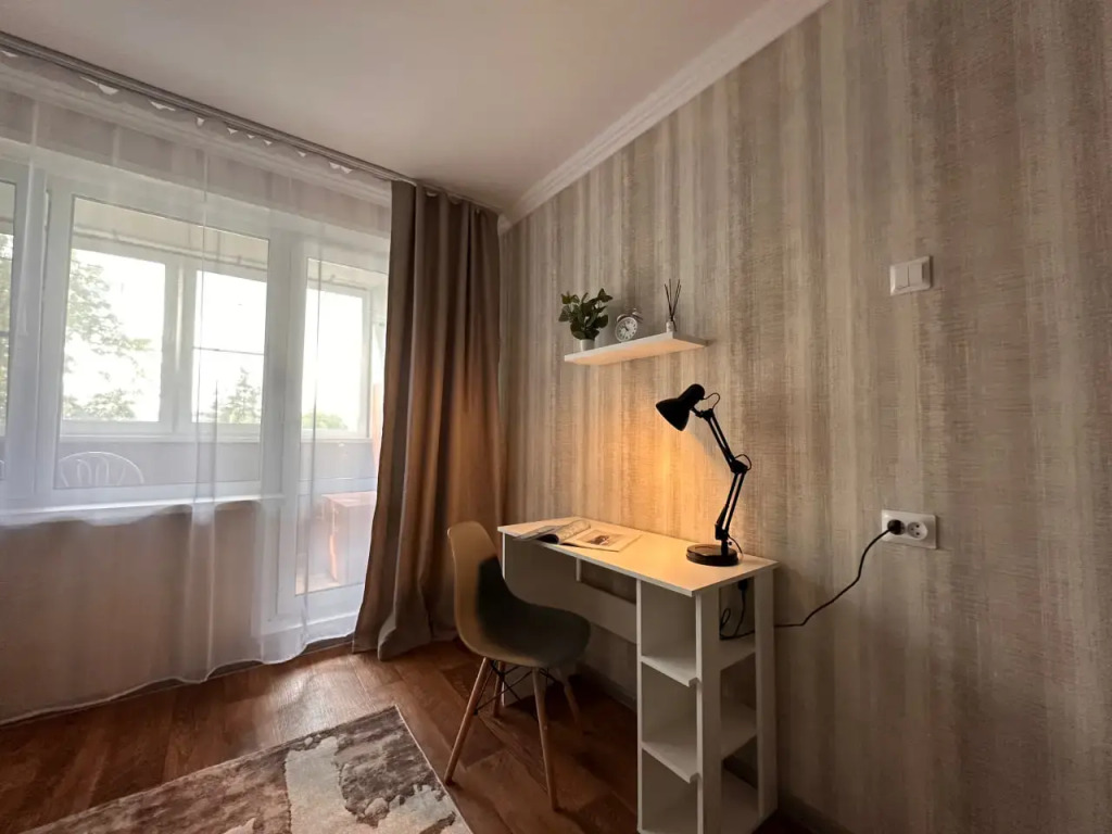 Apartament 52 на улице Челюскинцев 15