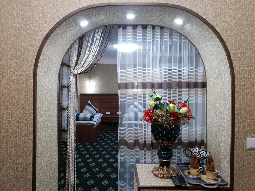 Status House
