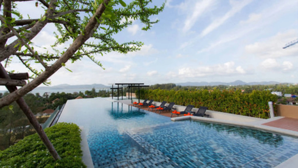 Отель ZEN Premium Surin Beach