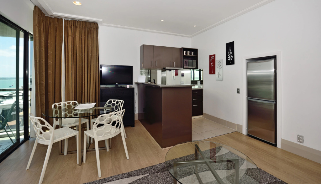 Апартаменты Auckland Harbour Central