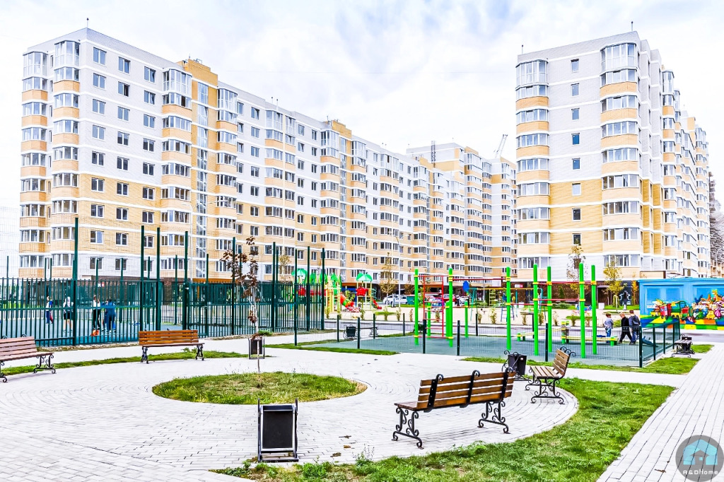 Апартаменты На Красных Партизан 1