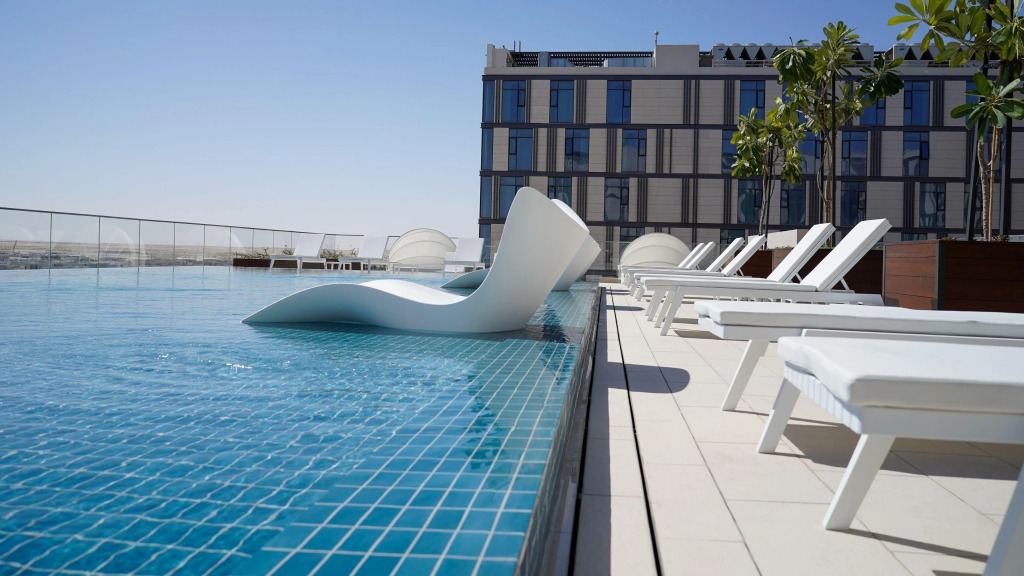 Staybridge Suites Dubai Al-Maktoum Airport by IHG