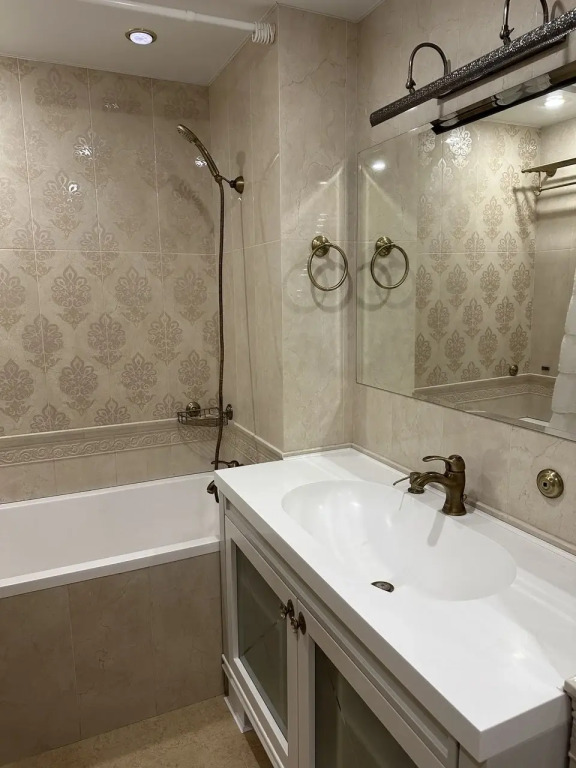 Квартира Поле Сад, 2-комнатная 56,4 м², до 6 гостей, рядом с центром