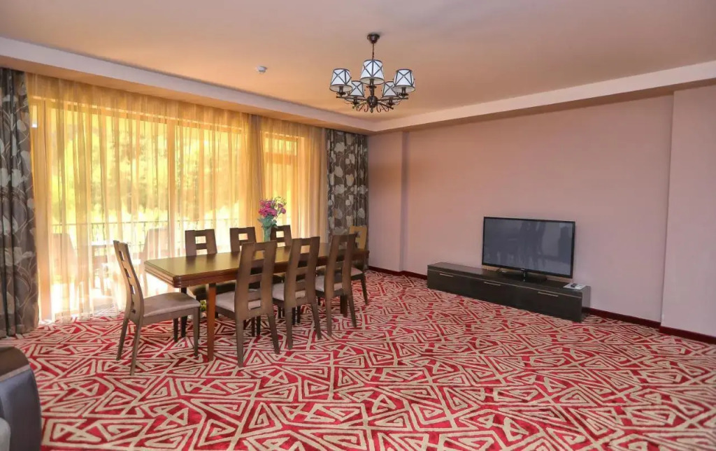 Aghveran Ararat Resort Hotel