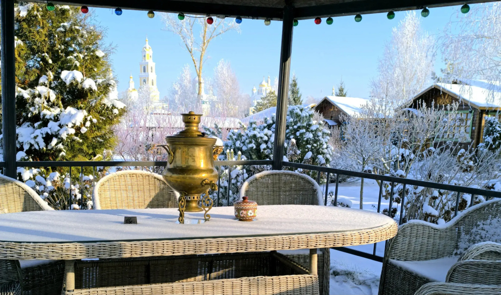 Гостевой дом Дивный Дворик - Park & Spa