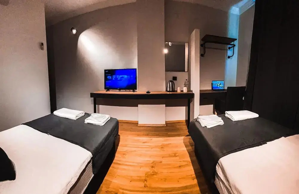 Tepe Hotel