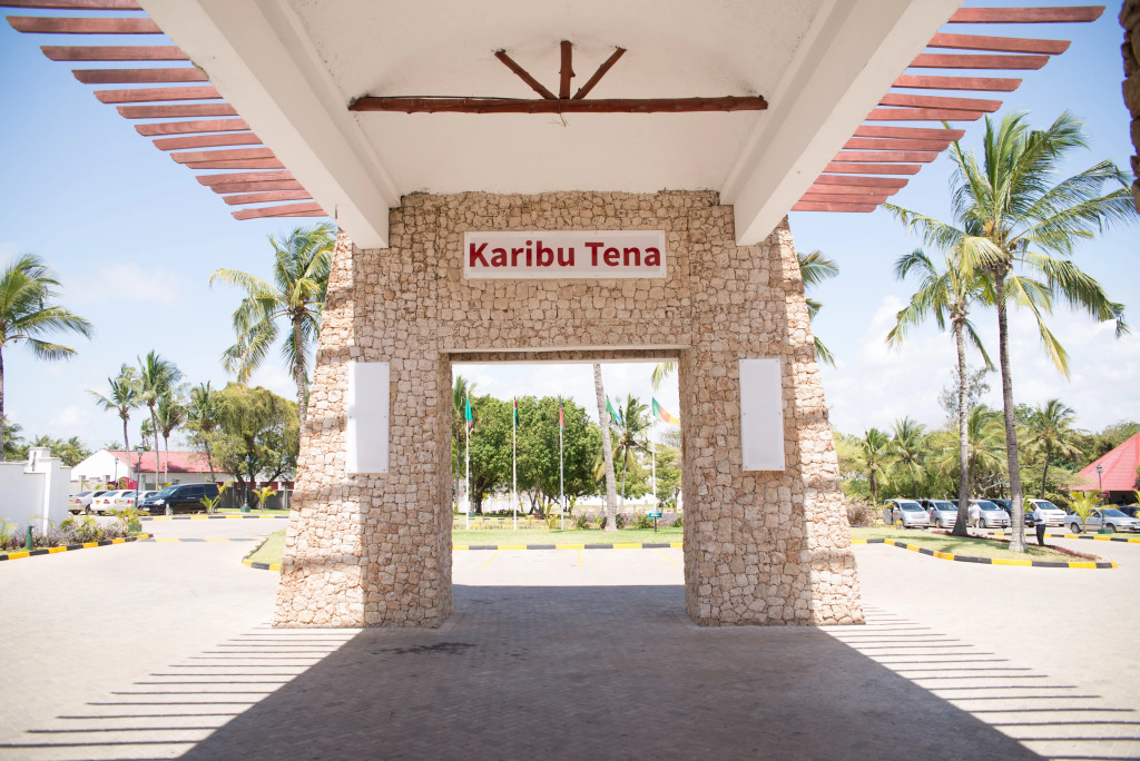 Отель PrideInn Paradise Beach Resort & Spa