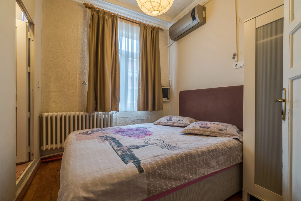 Erenler HoTeL & HosTeL
