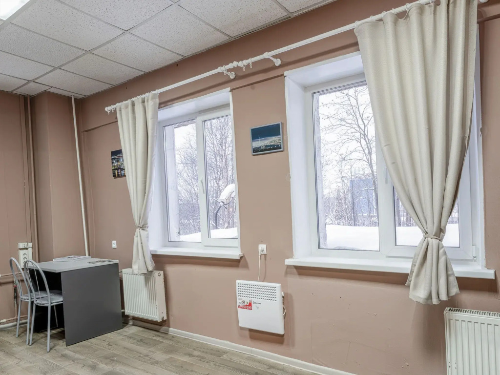 Кровать в общем номере (женский номер) в Ледокол
