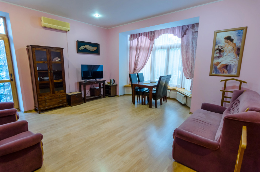 Меблированные комнаты Чайка