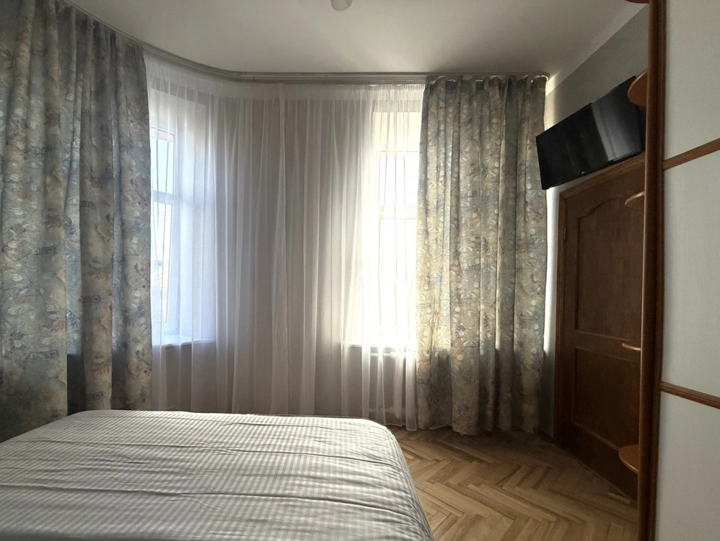 Квартира Трёшка на Кирочной