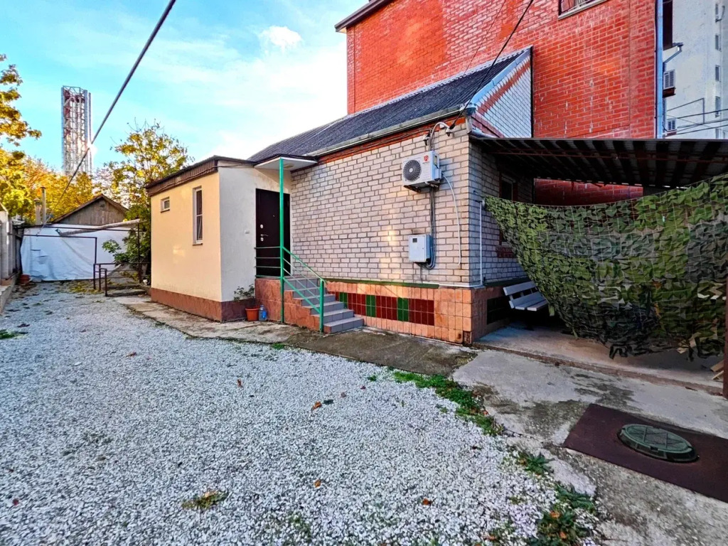 Private House "Tikhoye Mesto"