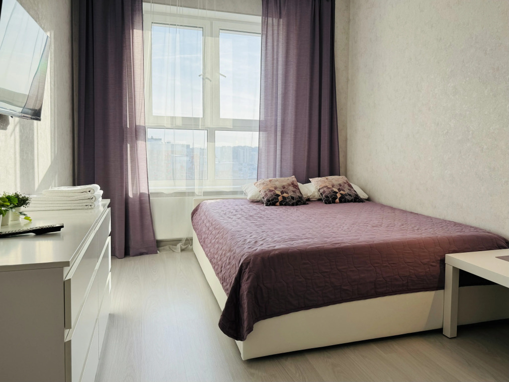 Violet Flat