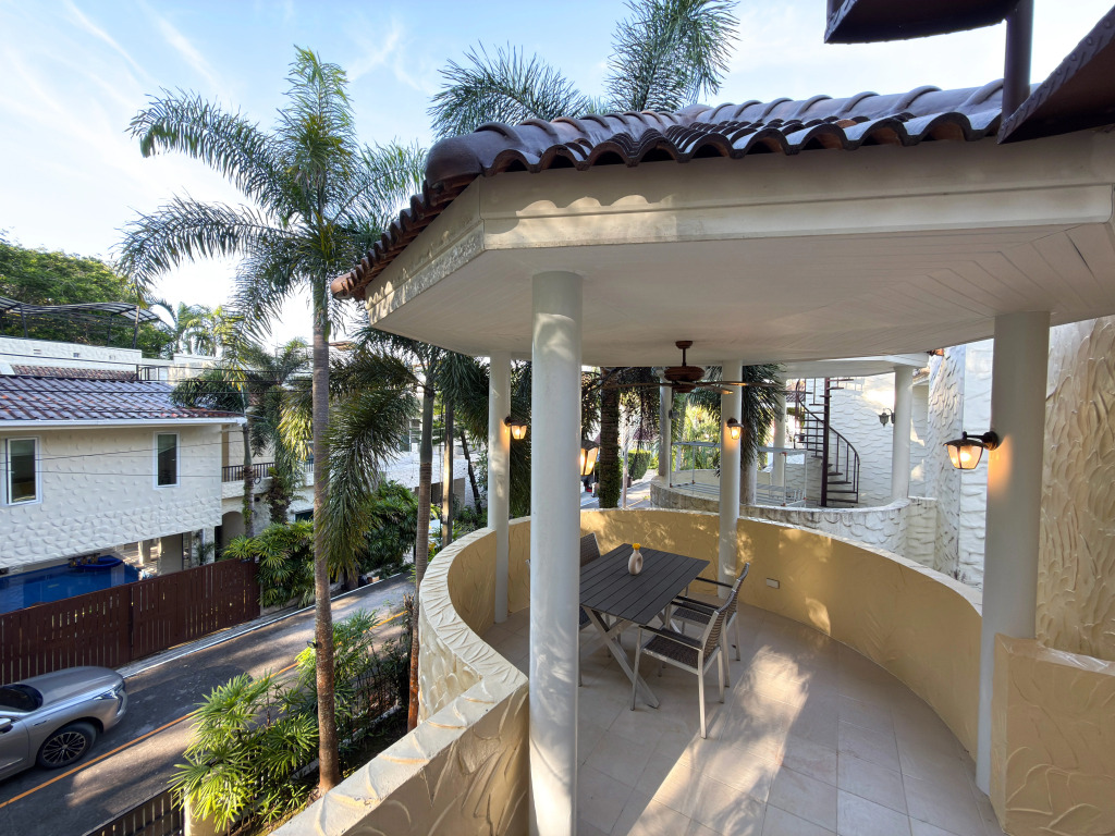 Nai Harn Family Pool Villa 3 BDR by Mill
