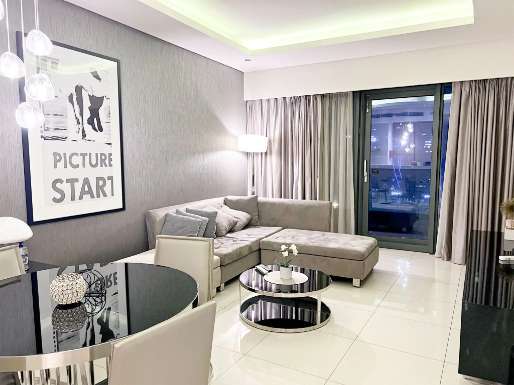Апартаменты Cosmos Living Paramount Hotels & Resorts Dubai