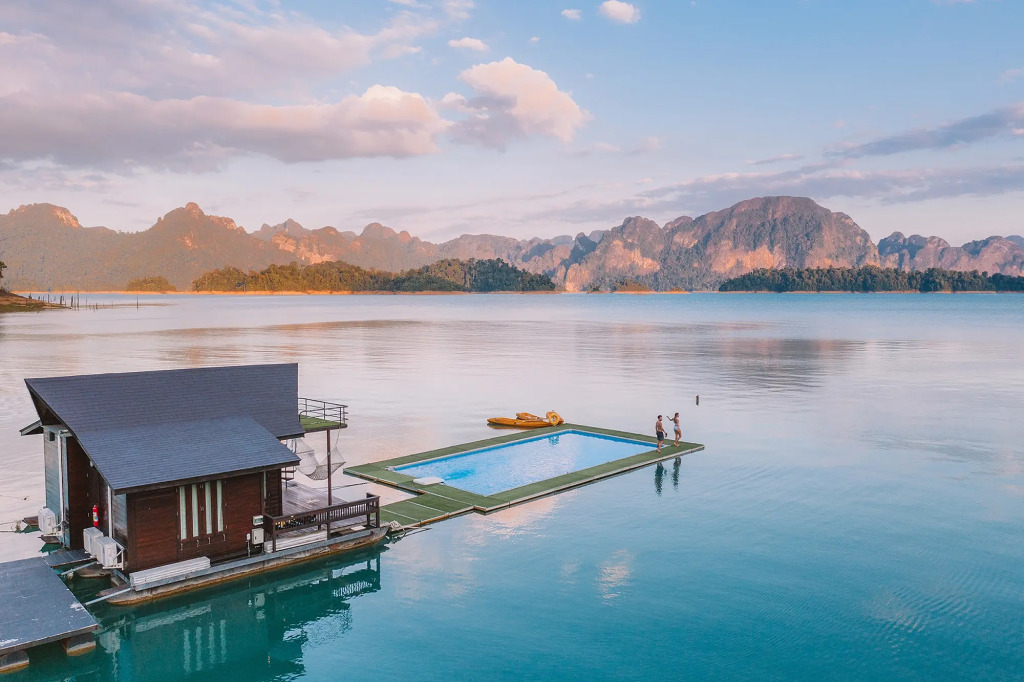 500 Rai Floating Resort