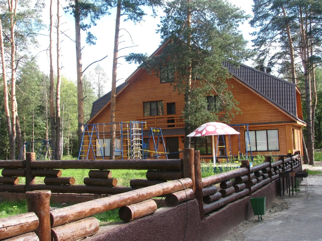Гостиничный комплекс Русский Лес