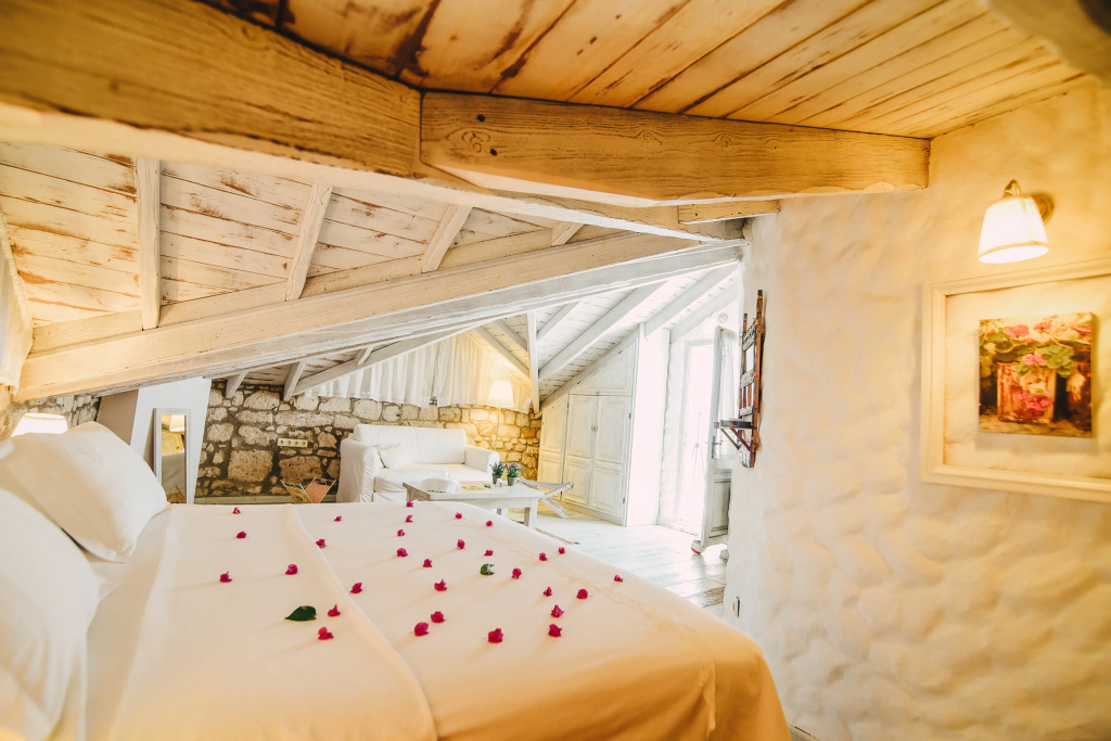 YUKARI SOKAK VİP BUTİK OTEL
