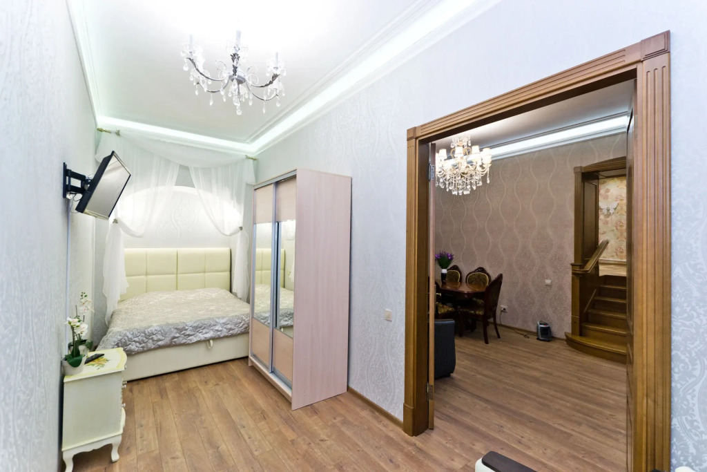 Апартаменты SpbStay на Невском проспекте 82