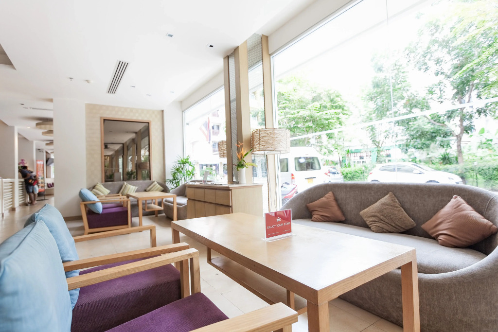 Отель ZEN Premium Marlin Plaza Patong
