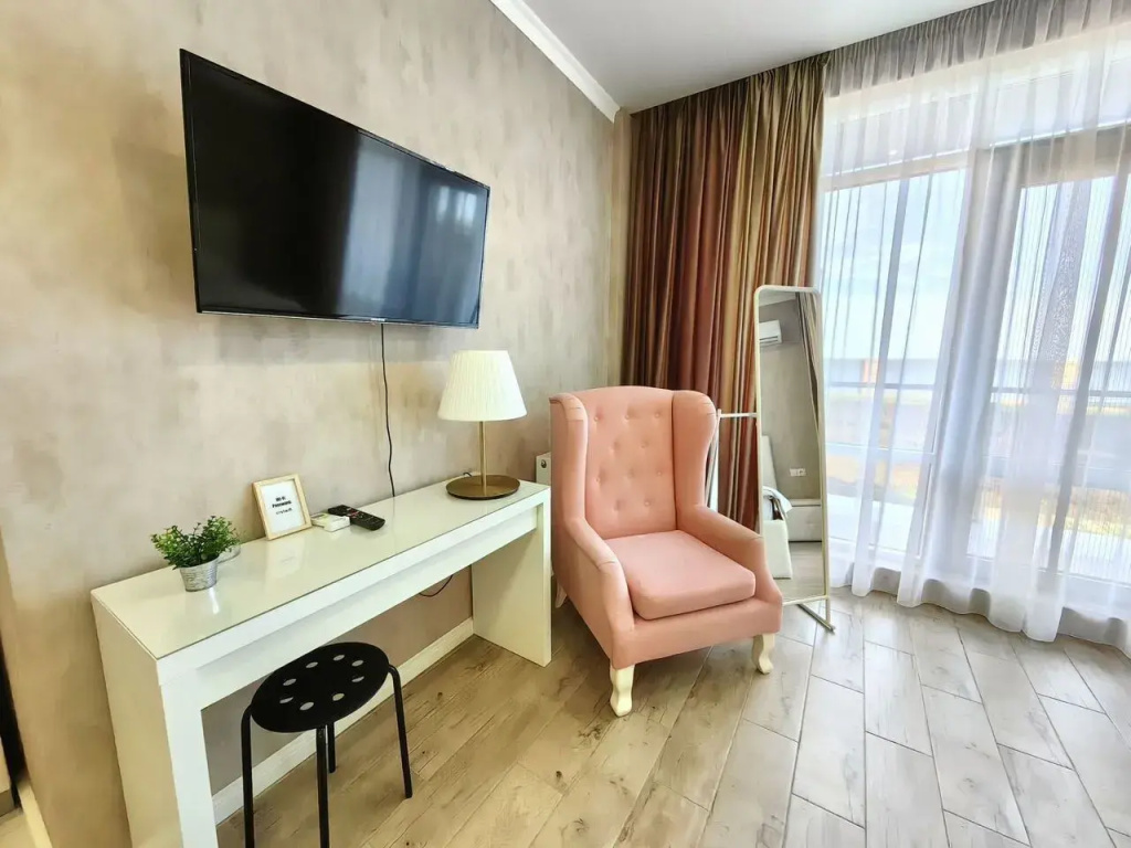 Апартаменты - студия 45 м² на Первой Линии Моря