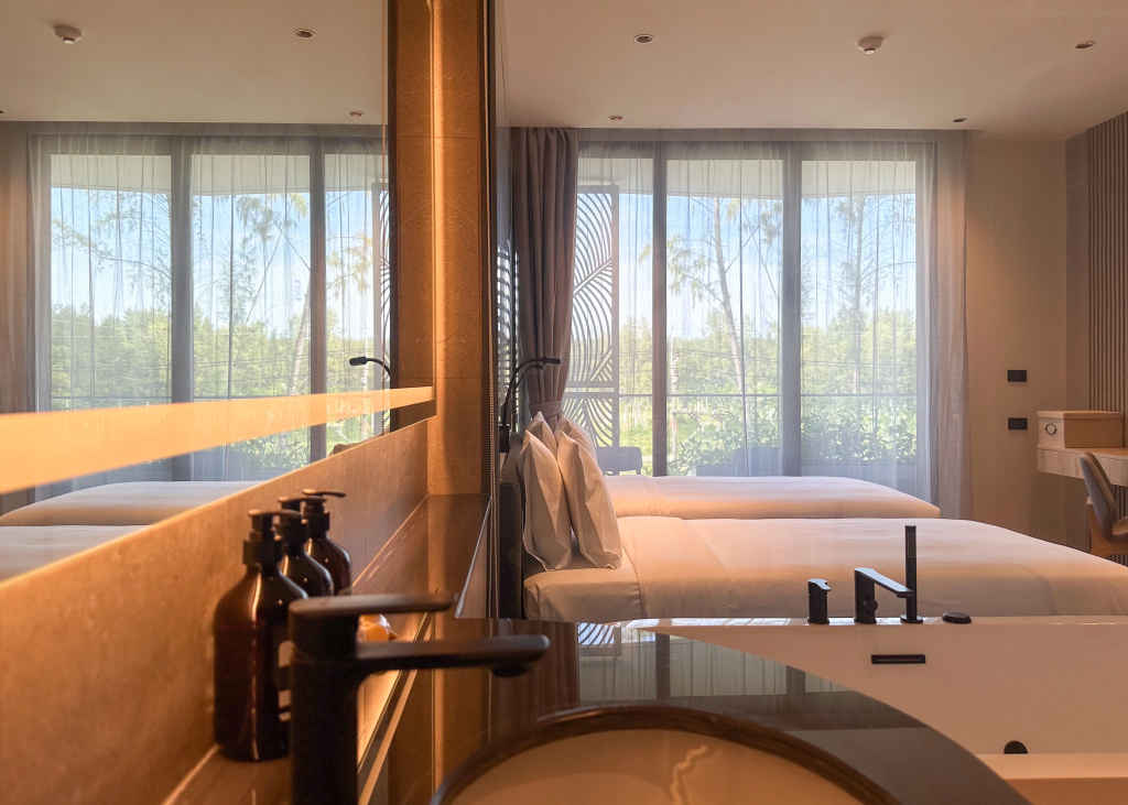 Отель La Green Hotel & Residence Пхукет