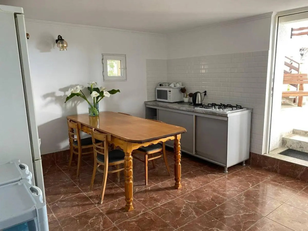 Elida Guest House