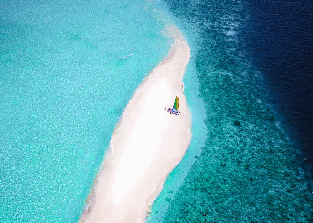 Furaveri Maldives - COMPLIMENTARY ROUND-TRIP SEAPLANE TRANSFER FOR TWO FOR A MINIMUM OF 5 NIGHTS OR MORE FOR STAYS 1ST MAY 2026 TO 23RD DECEMBER 2026