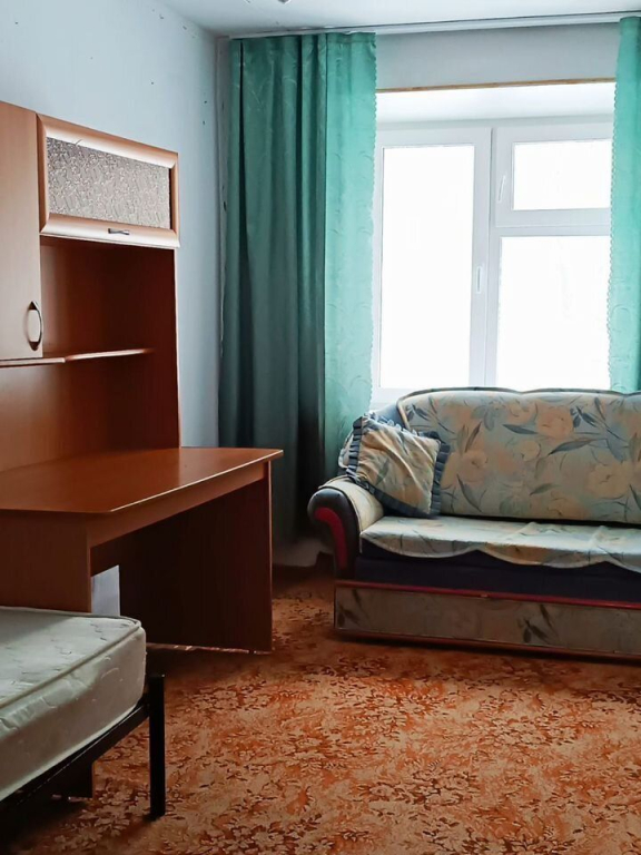 Квартира двухкомнатная на улице Ильмен-Тау 15А