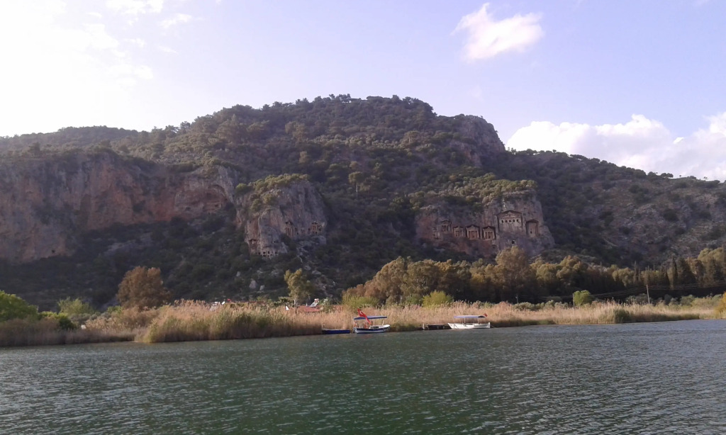 Dervi̇şhan Pension