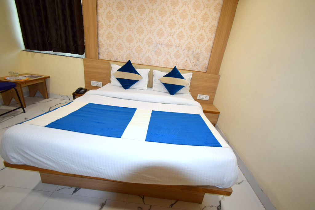 New Pathik Hotel