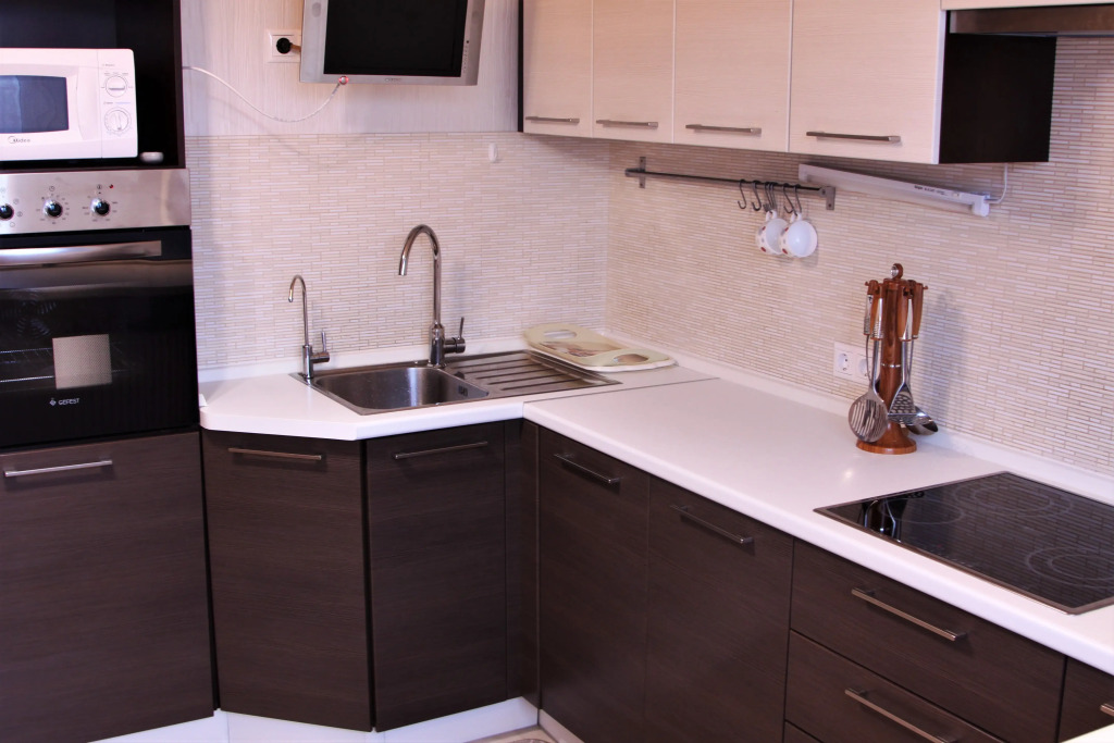 Апартаменты Near The Metro