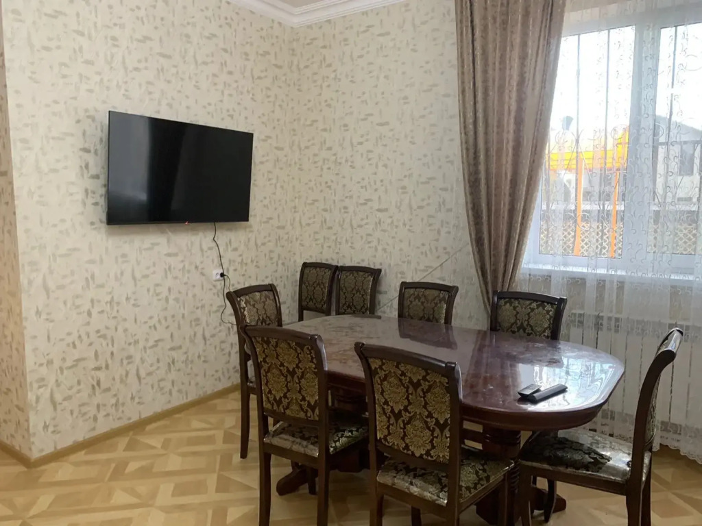 Частный Дом Двухэтажный с Бассейном