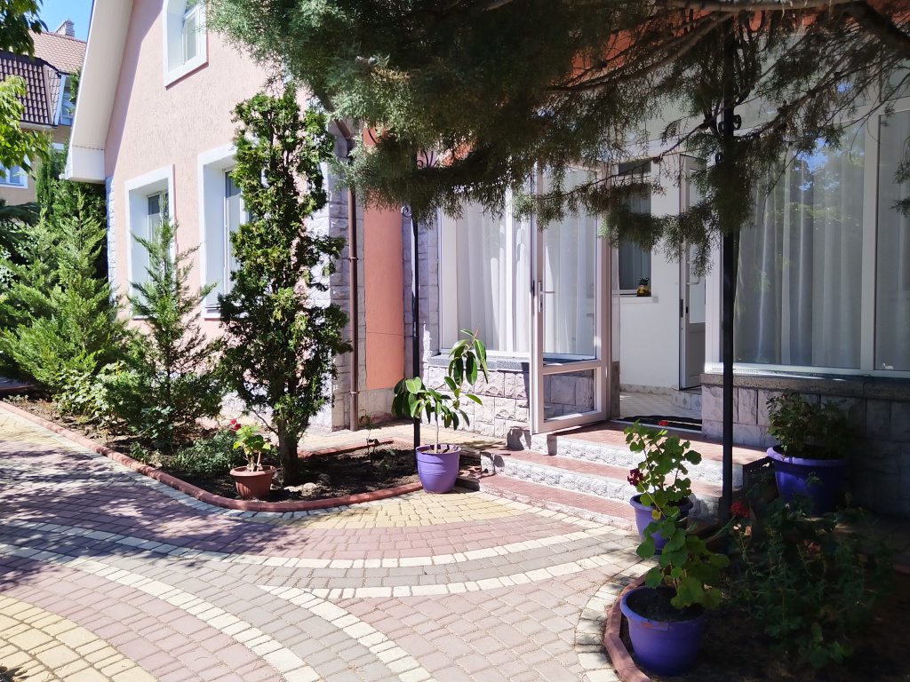Mango Guest house