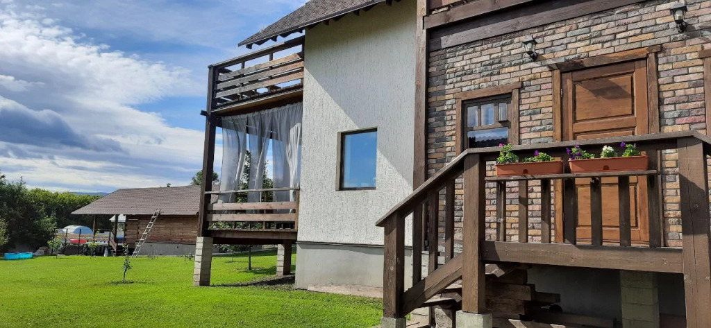 Мебелировванные комнаты Townhouse Klenovy