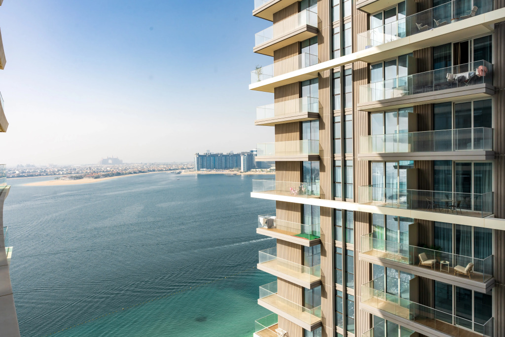 Апартаменты Stayis - Emaar Beach Front 1 BR suite With beach access