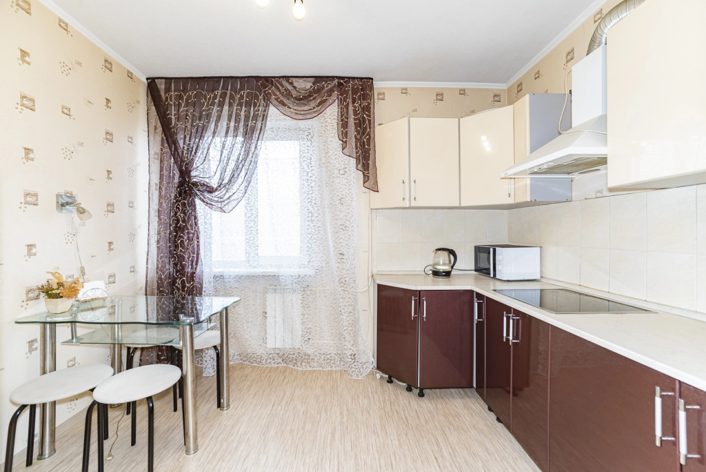 Апартаменты Серова 27