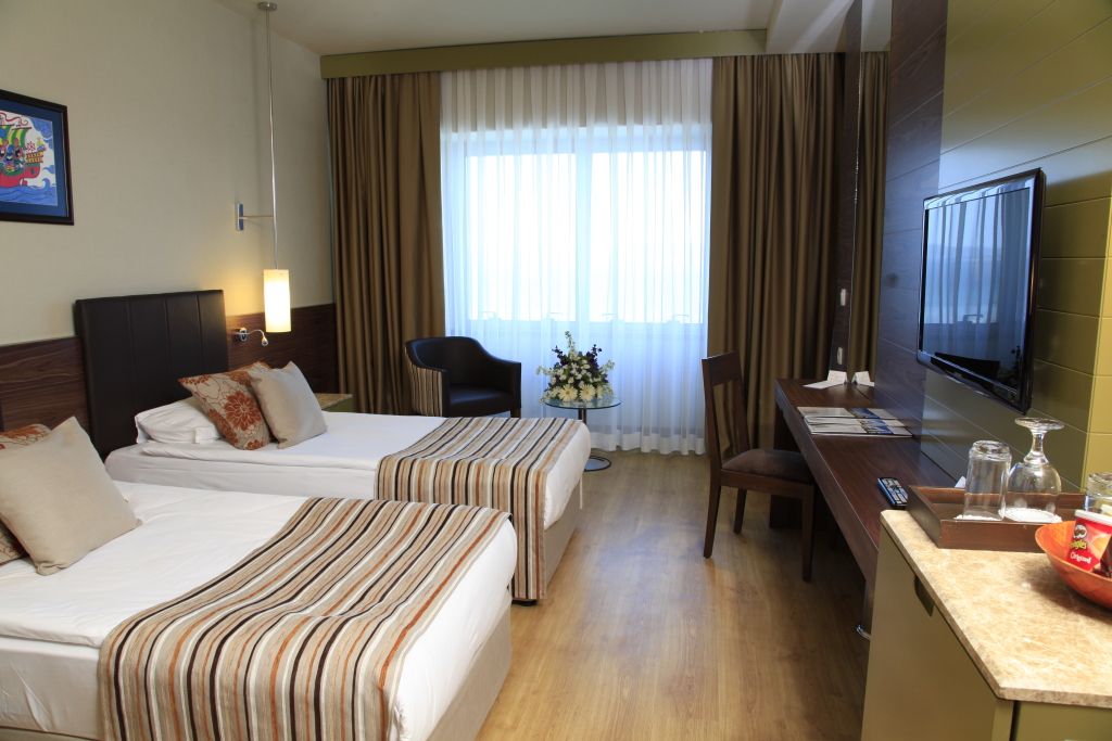 Kolin Hotel In Canakkale Hotel Prices Rooms Photos Reviews Contacts Simpletravelsearch Com