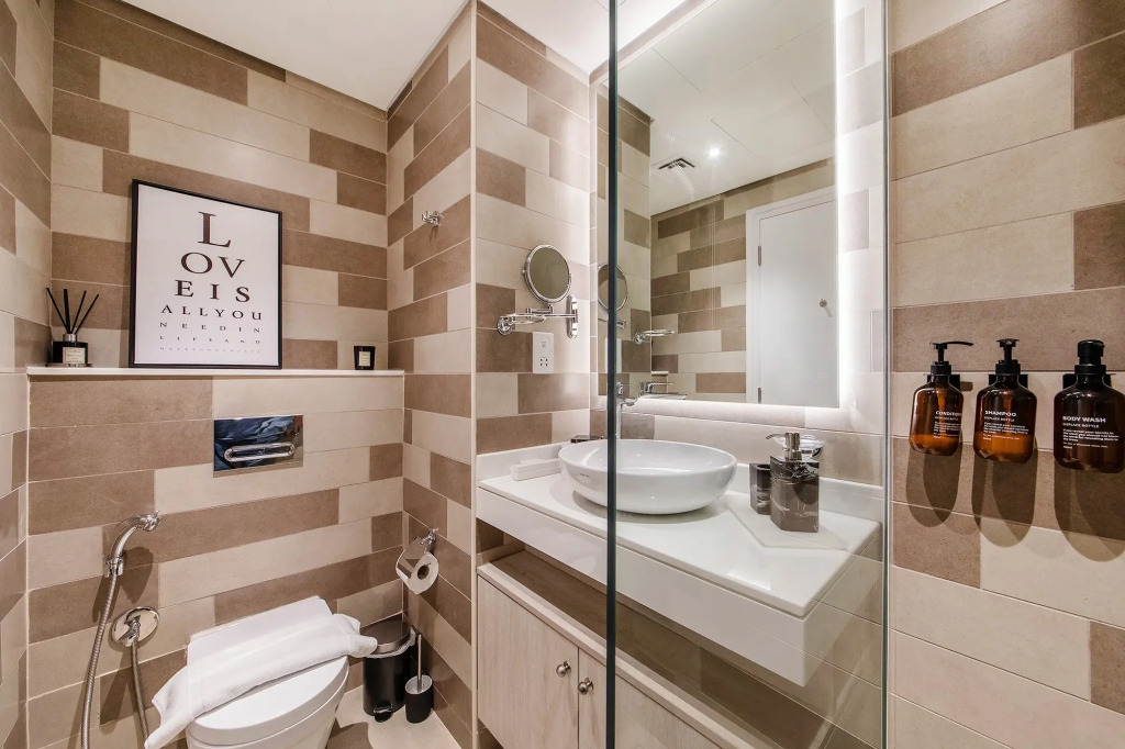 Апартаменты Modern and Cozy Studio | Seven Palm Prime Location