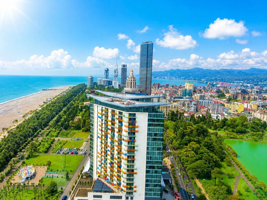 Апарт-отель NQ Apartments With Sea & City View at Alliance Privilege