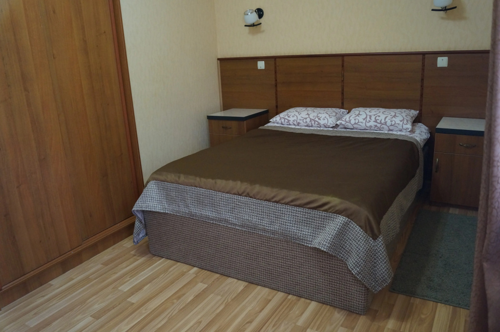 Двухместный номер Standard (двуспальная кровать)