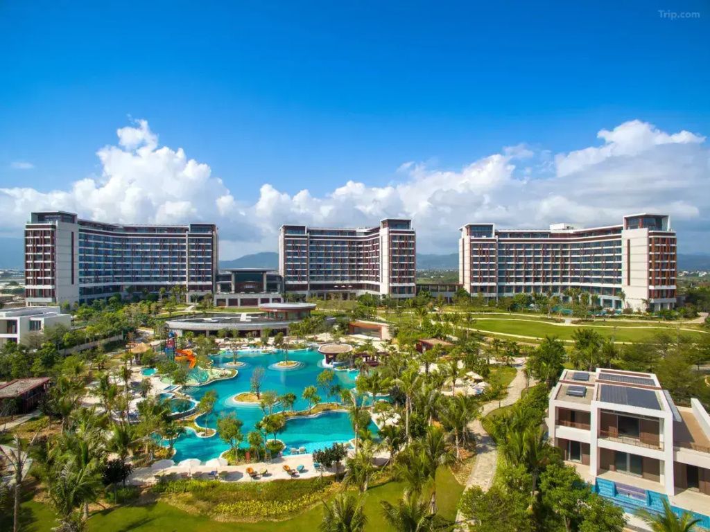 Отель Sofitel Sanya Leeman Resort