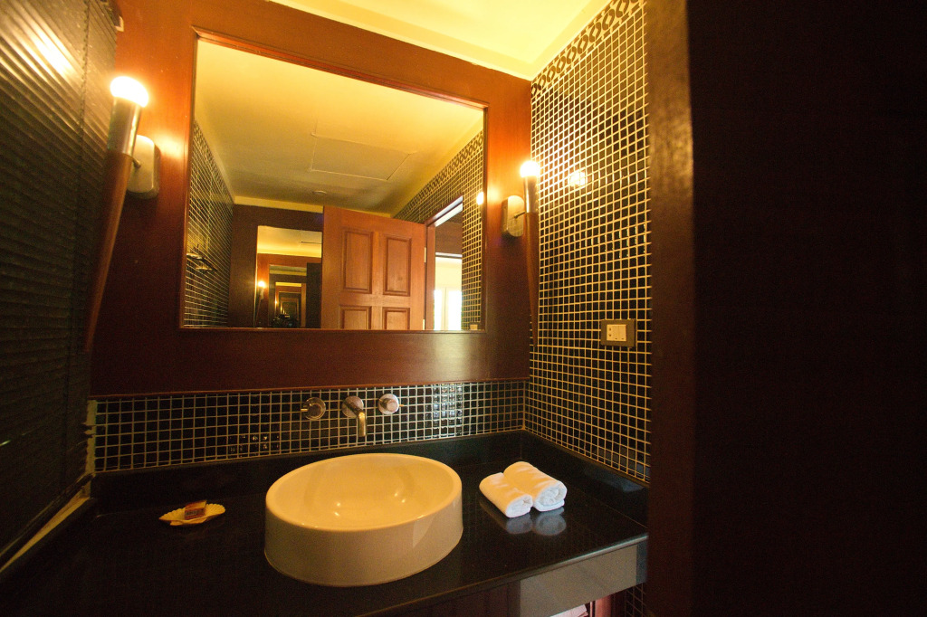 Beachfront Art Villa Samui