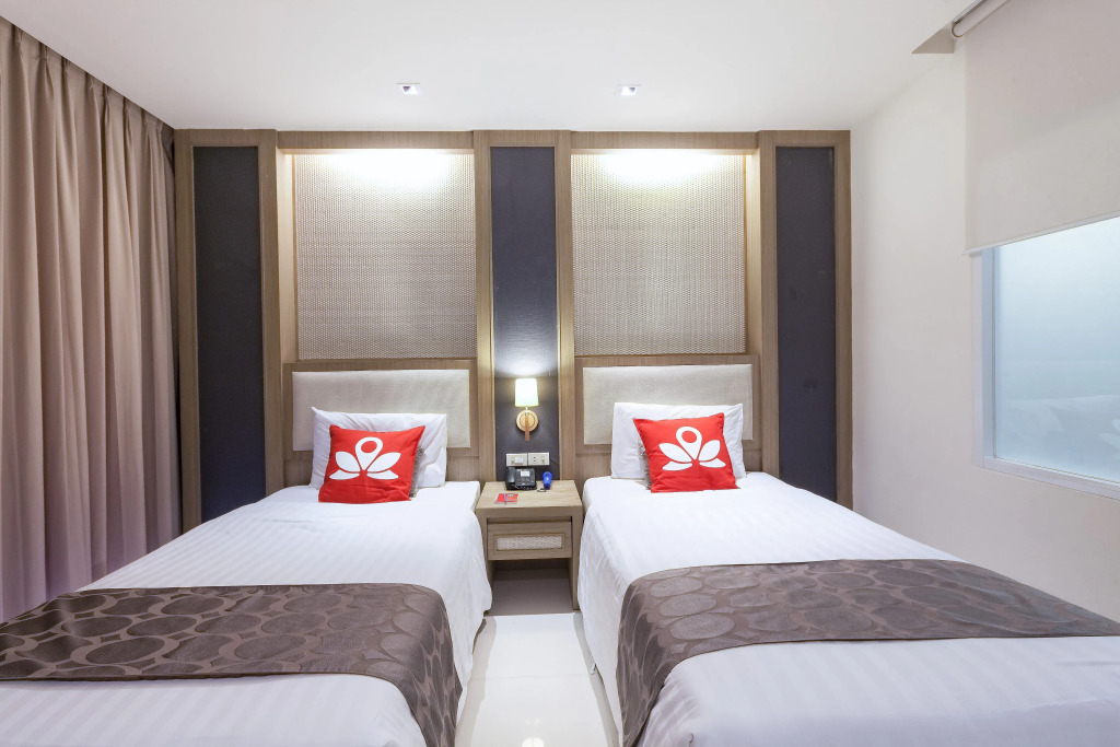 Отель ZEN Premium Marlin Plaza Patong