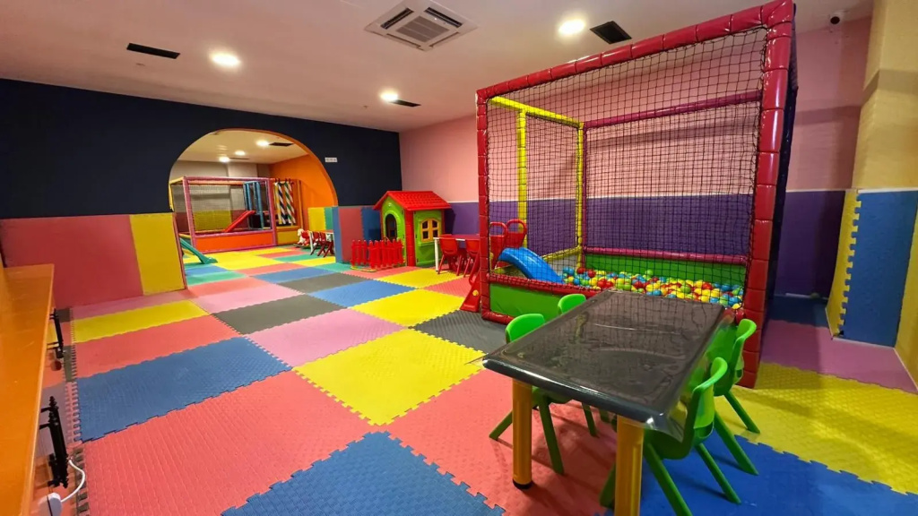 First Joy Hotel