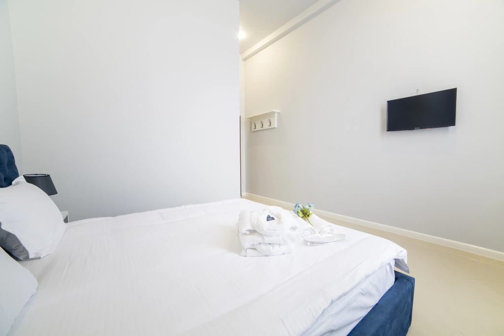 River S hotel