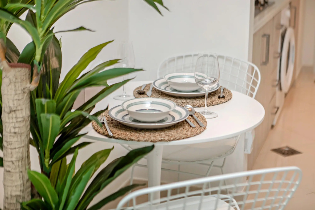 Апартаменты Modern and Cozy Studio | Seven Palm Prime Location