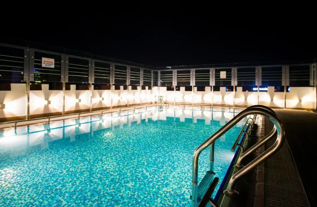 Platinum Grand