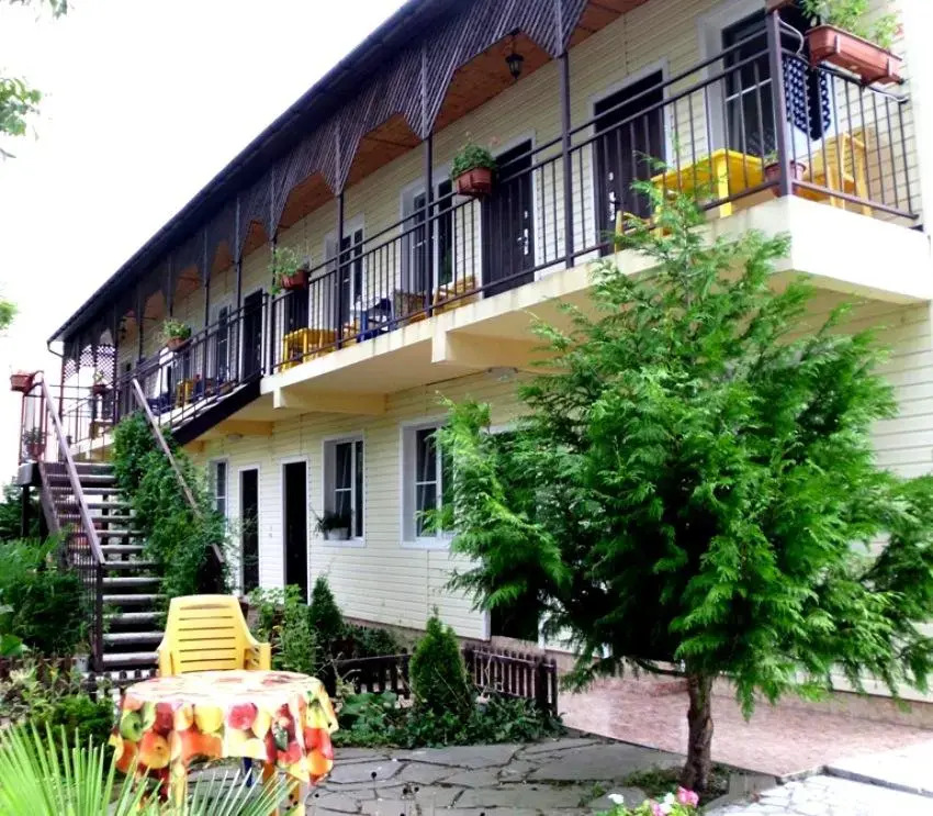 Costilla Guest House